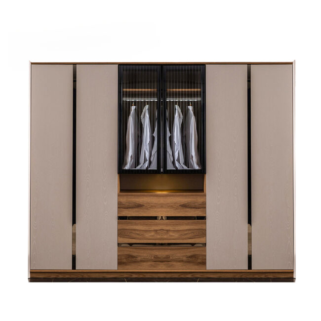 Gizza Wardrobe