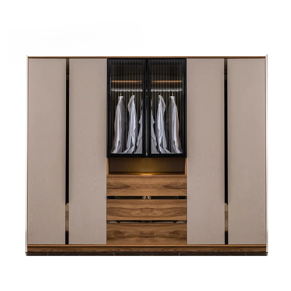 Gizza Wardrobe