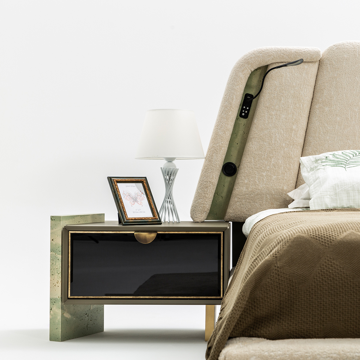 DaVinci Bedroom Set with Wardrobe - Image 7