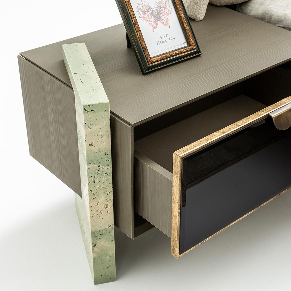 DaVinci Bedroom Set with Wardrobe - Image 10